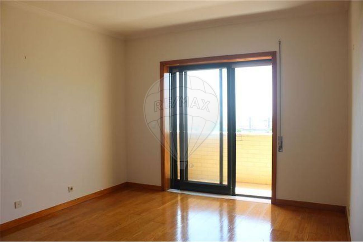 listing 124881013-161 picture-0