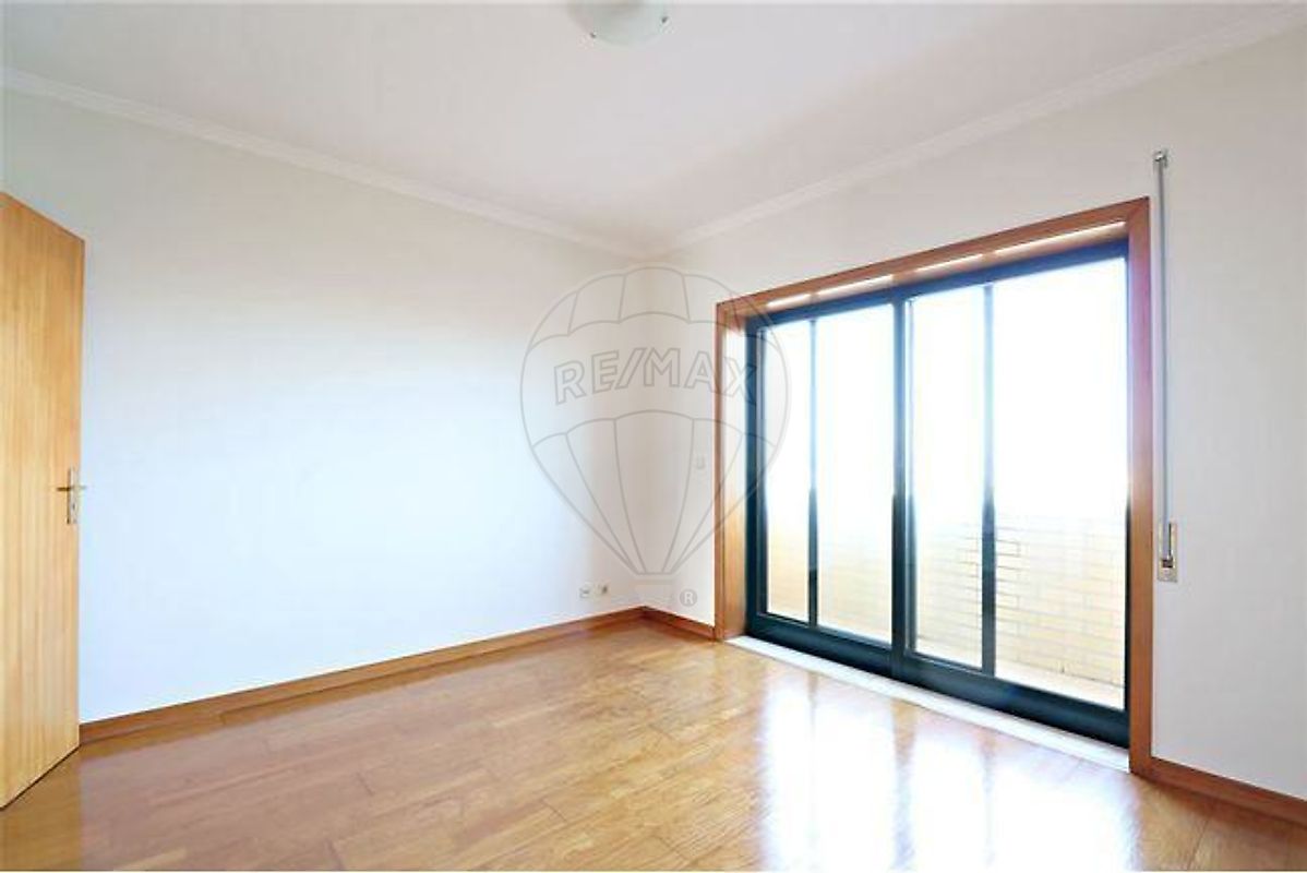 listing 124881013-161 picture-0