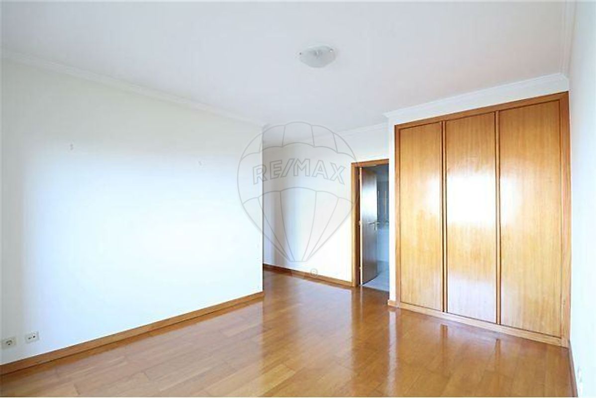 listing 124881013-161 picture-0