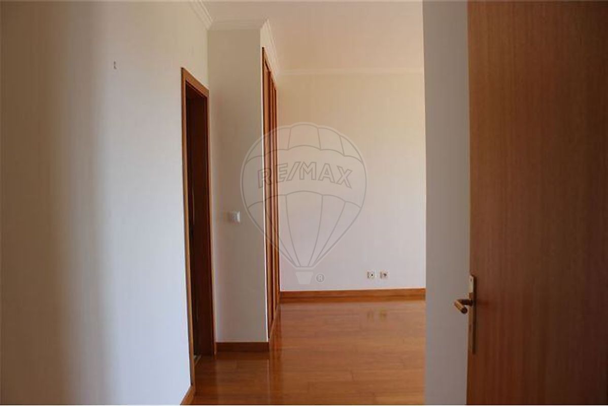 listing 124881013-161 picture-0