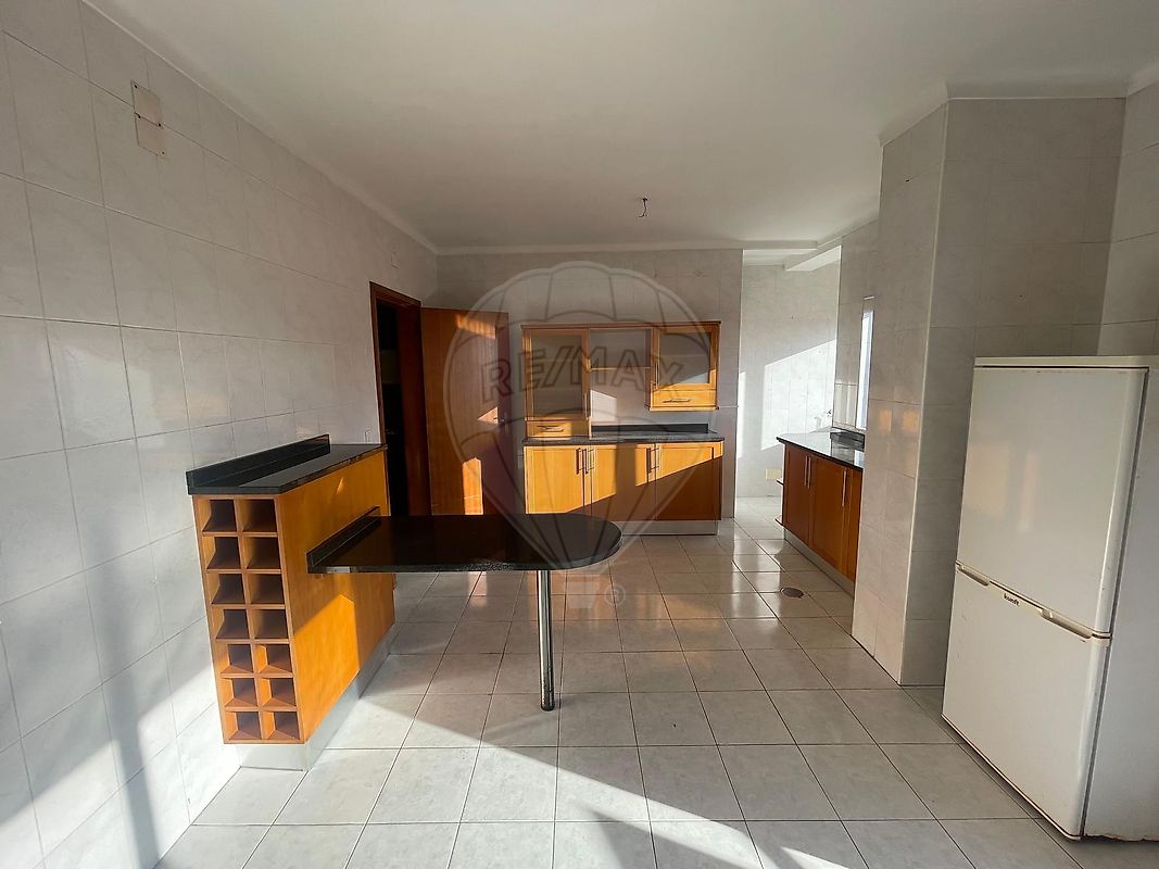 Apartamento T1 à venda em Oliveira de Azeméis