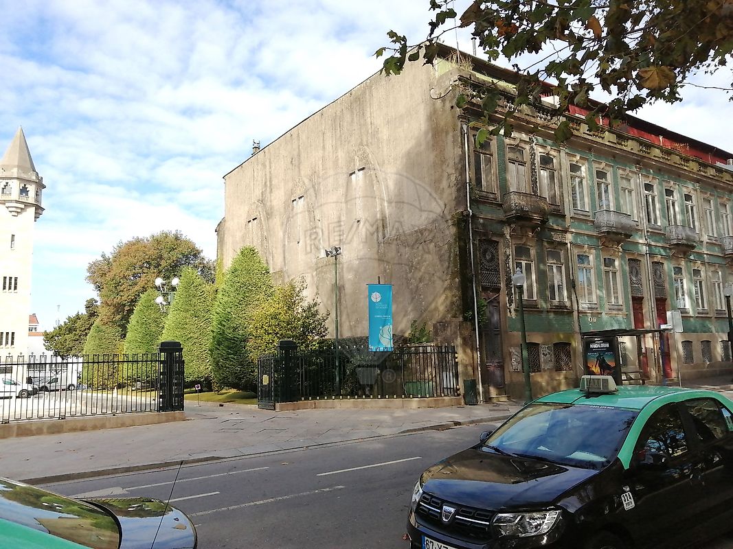 Prédio à venda em Porto