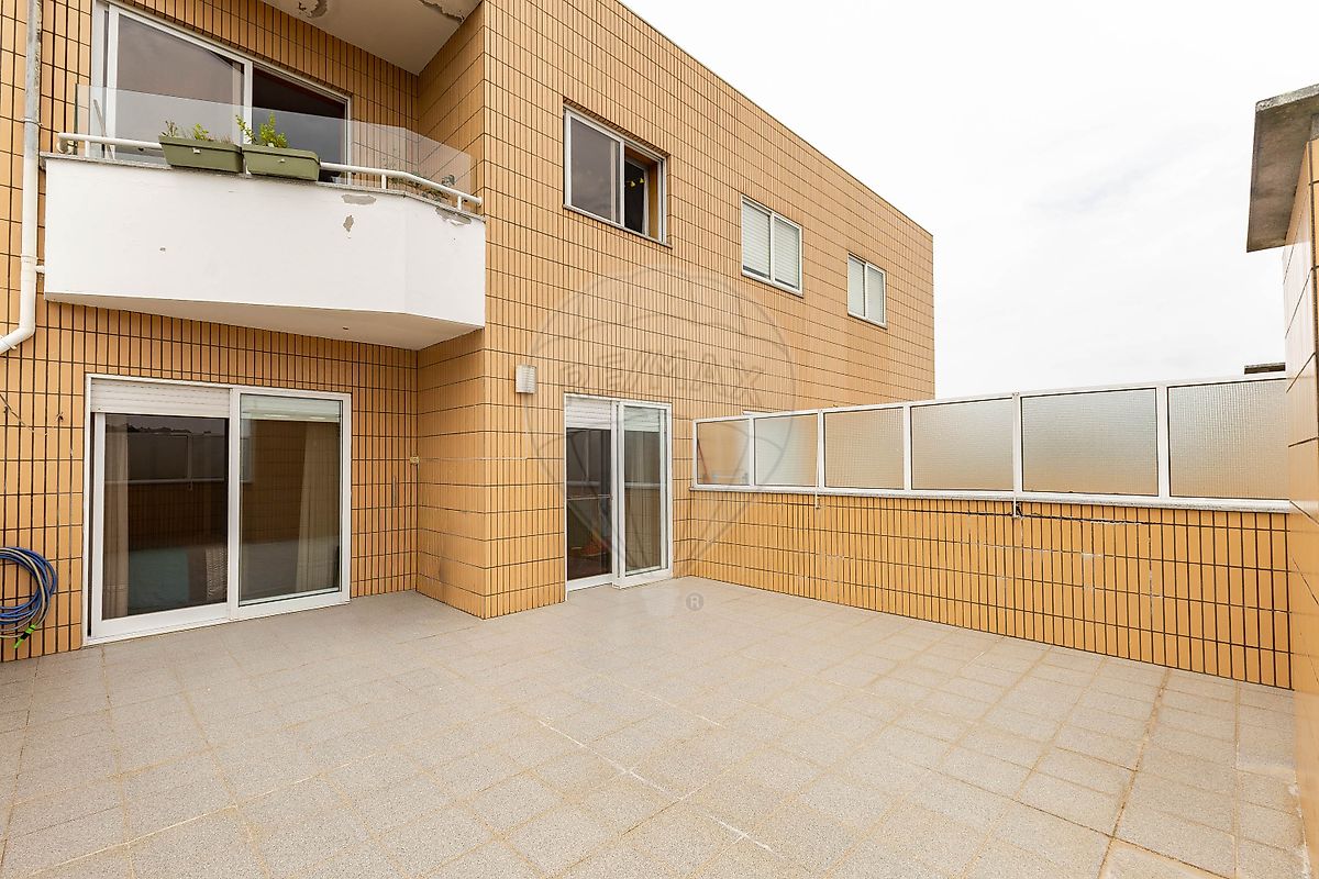 Apartamento T2 à venda em Vila Nova de Gaia