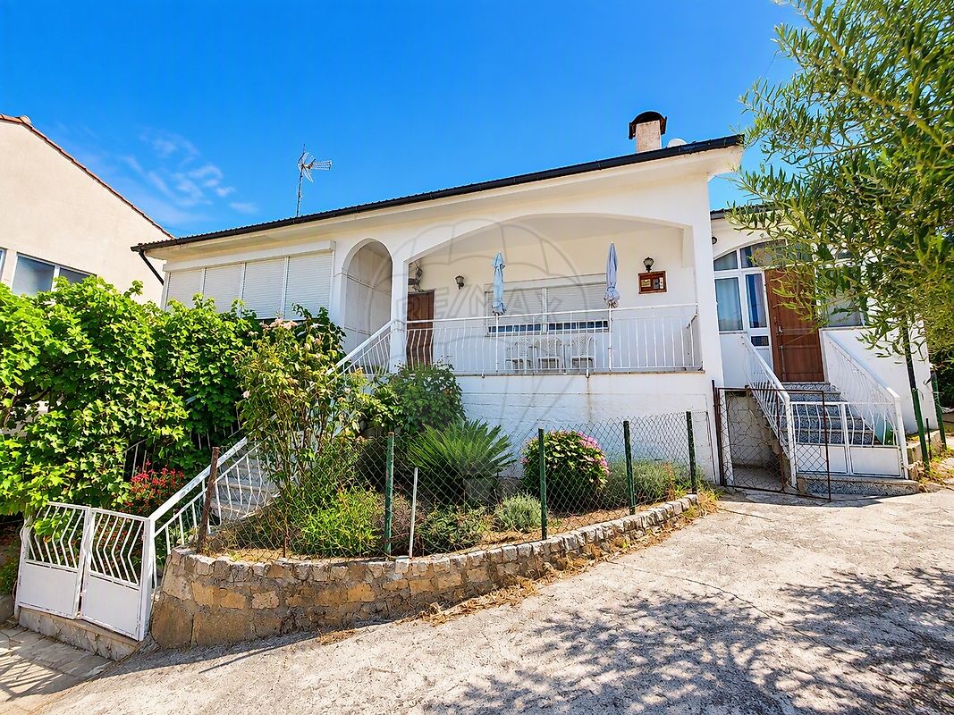 Moradia T3 - São Pedro Velho, Mirandela, Bragança