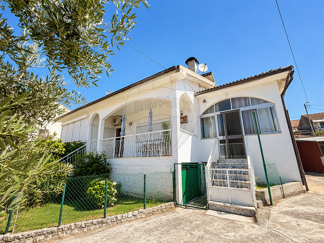 Moradia T3 em São Pedro Velho, €180.000