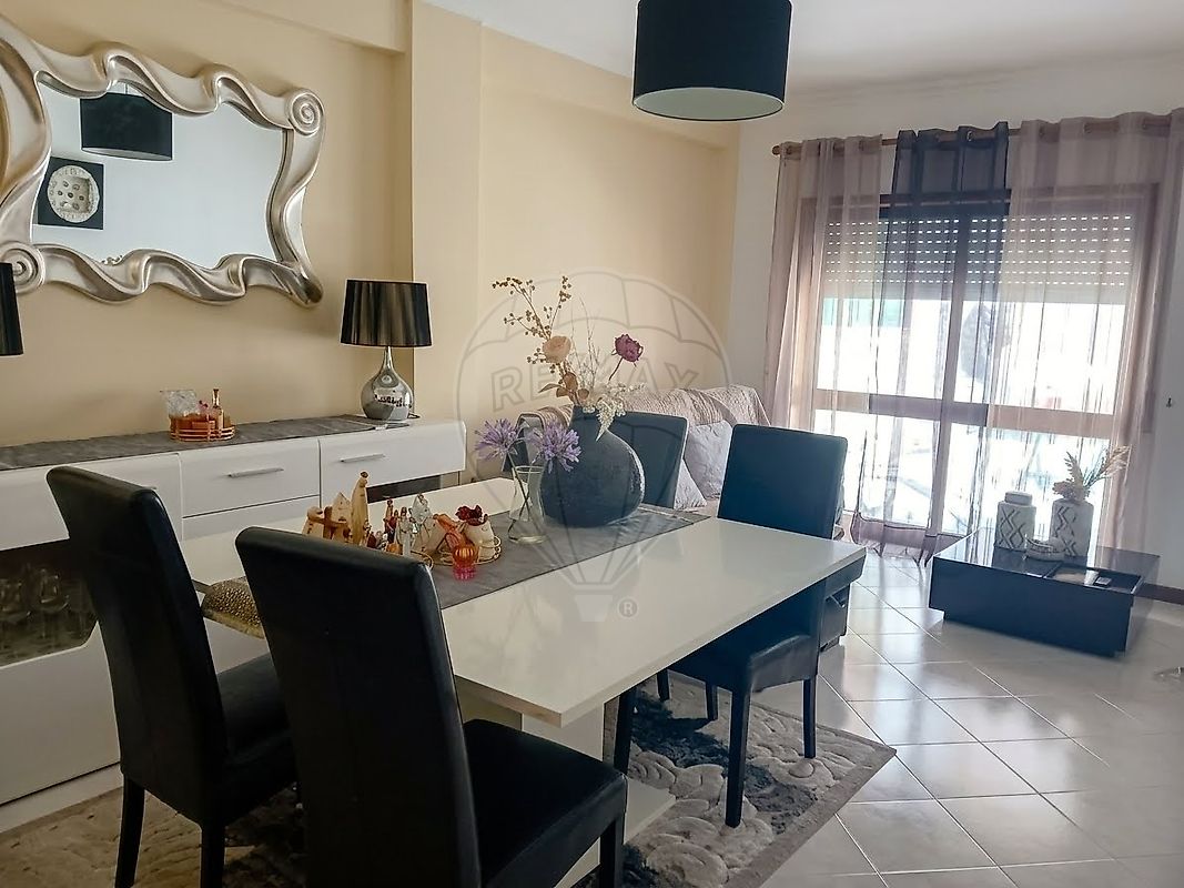 Apartamento T2 - Paços de Brandão, Santa Maria da Feira, Aveiro