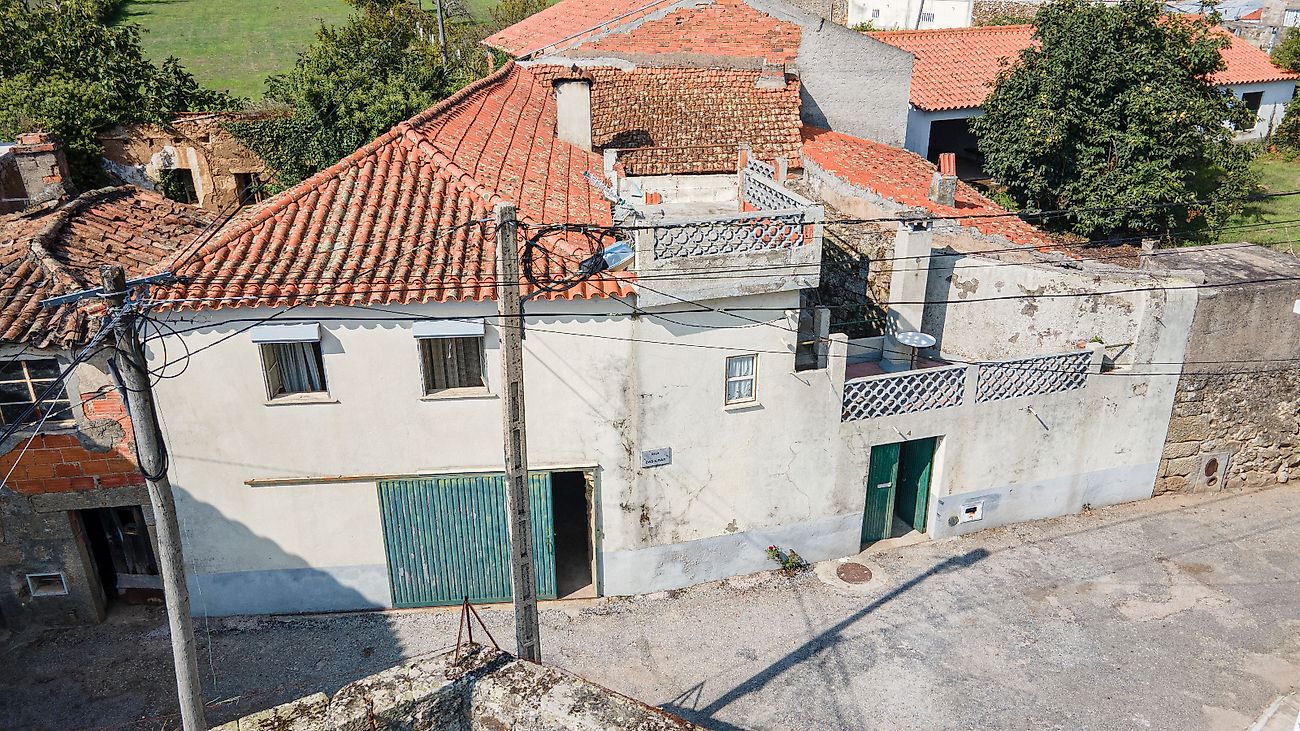 Moradia T4 à venda em Oliveira do Hospital