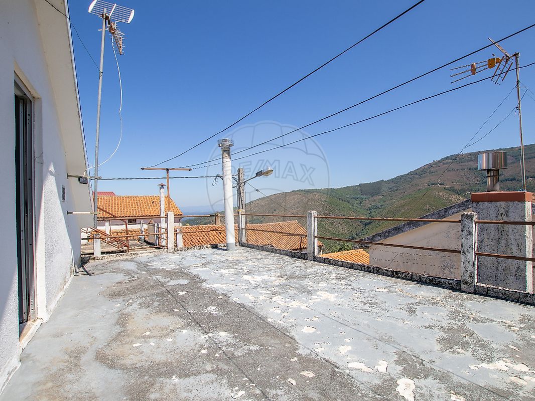 Moradia T5 para venda