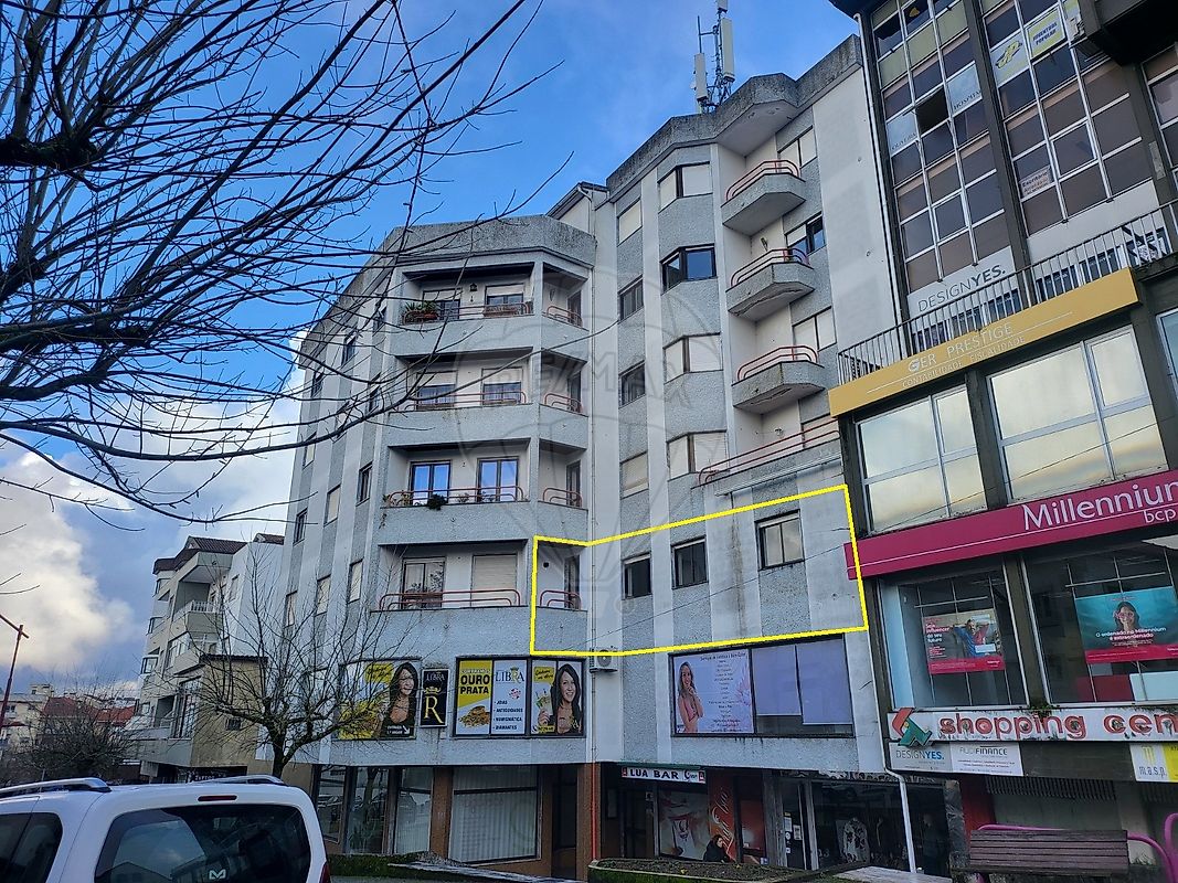 Apartamento T2 à venda em Oliveira do Hospital