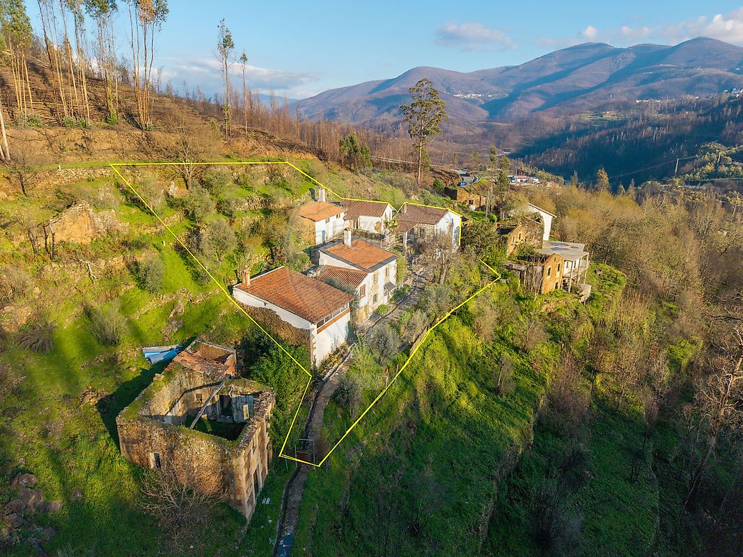 Moradia T3 à venda em Santa Ovaia e Vila Pouca da Beira, Oliveira do Hospital — foto 2