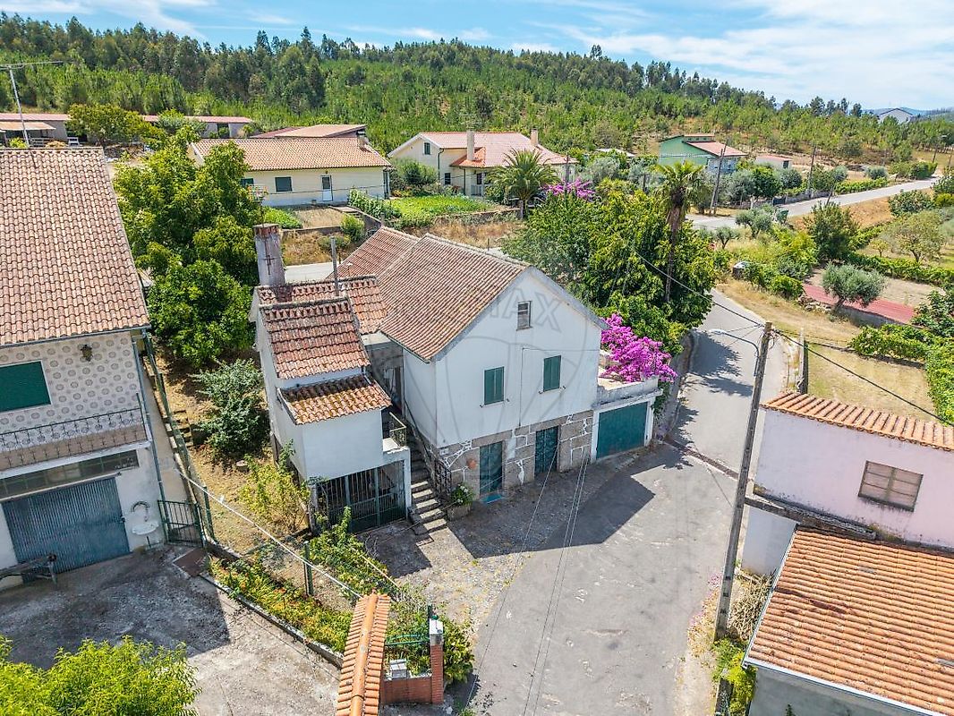 Moradia - Nogueira do Cravo, Oliveira do Hospital, Coimbra