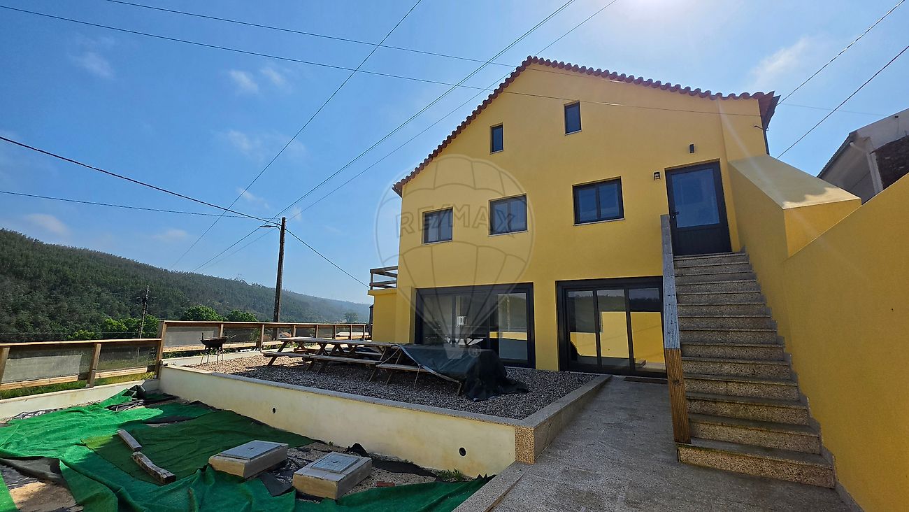 Apartamento T2 à venda em Arganil