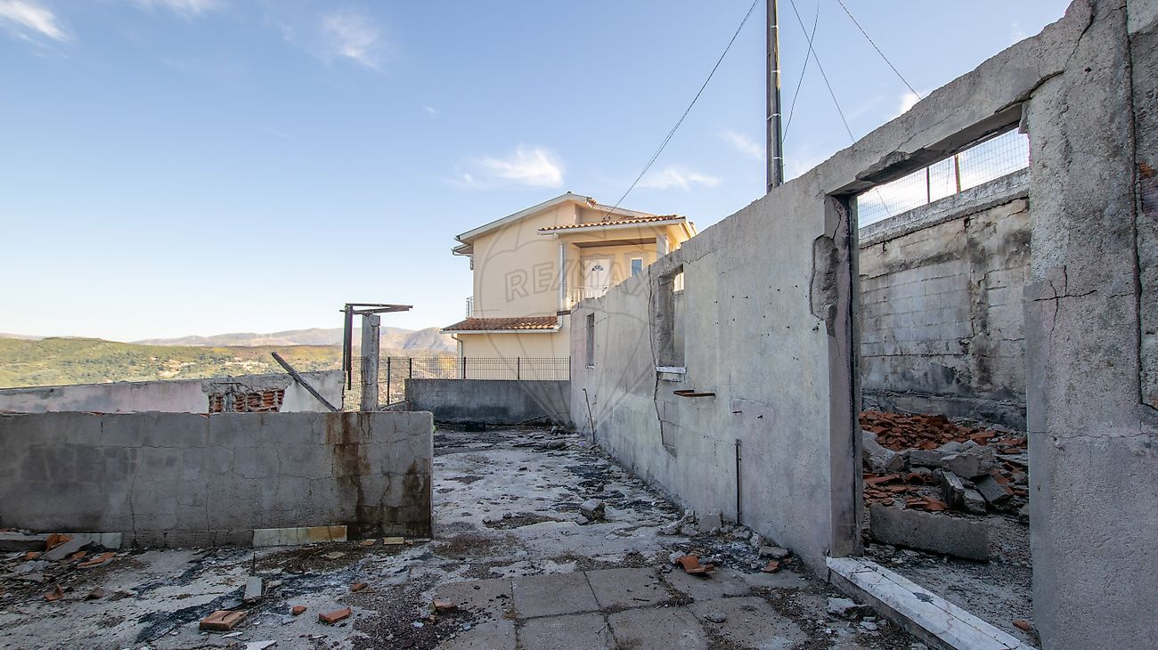 Moradia T4 à venda em Oliveira do Hospital e São Paio de Gramaços, Oliveira do Hospital — foto 30