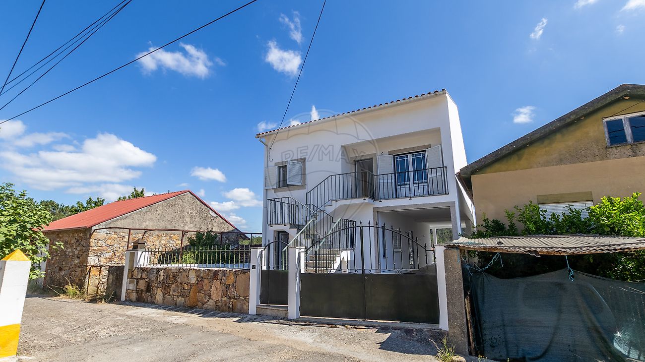Moradia T3 - Secarias, Arganil, Coimbra