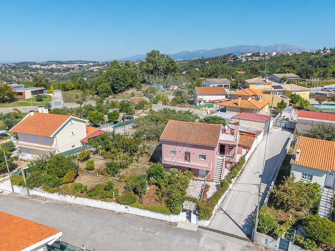 Apartamento T3 à venda em Oliveira do Hospital