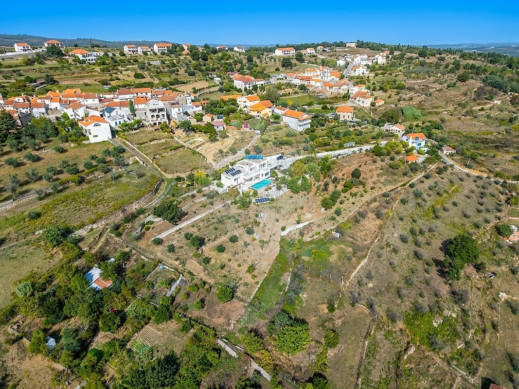 Moradia T3 à venda em Santa Ovaia e Vila Pouca da Beira, Oliveira do Hospital — foto 5
