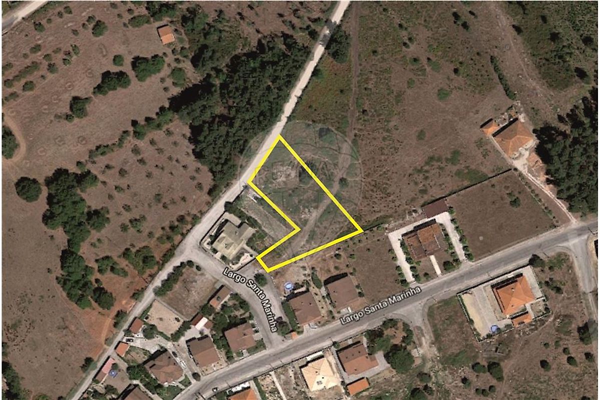 Terreno à venda em Mangualde