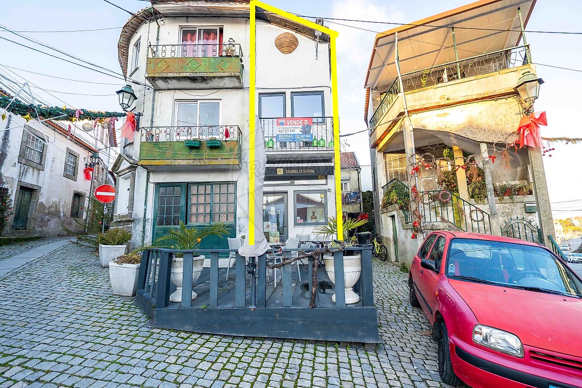 Outros - Habitação - Santar e Moreira, Nelas, Viseu