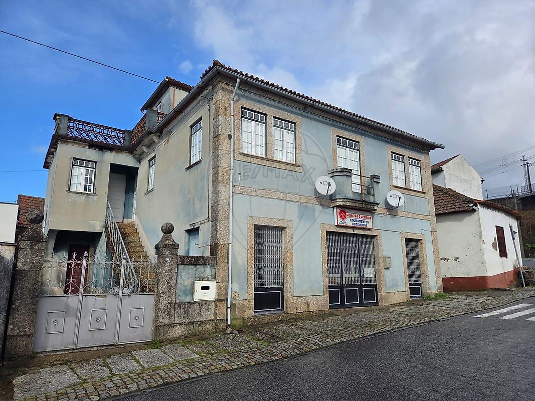 Moradia - Ovoa e Vimieiro, Santa Comba Dão, Viseu