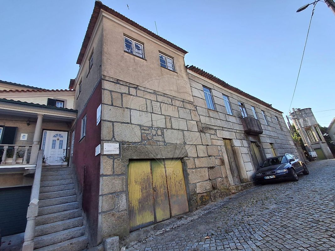 Moradia - Senhorim, Nelas, Viseu