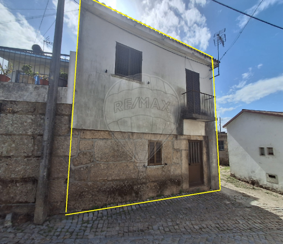 Apartamento T3 à venda em Nelas