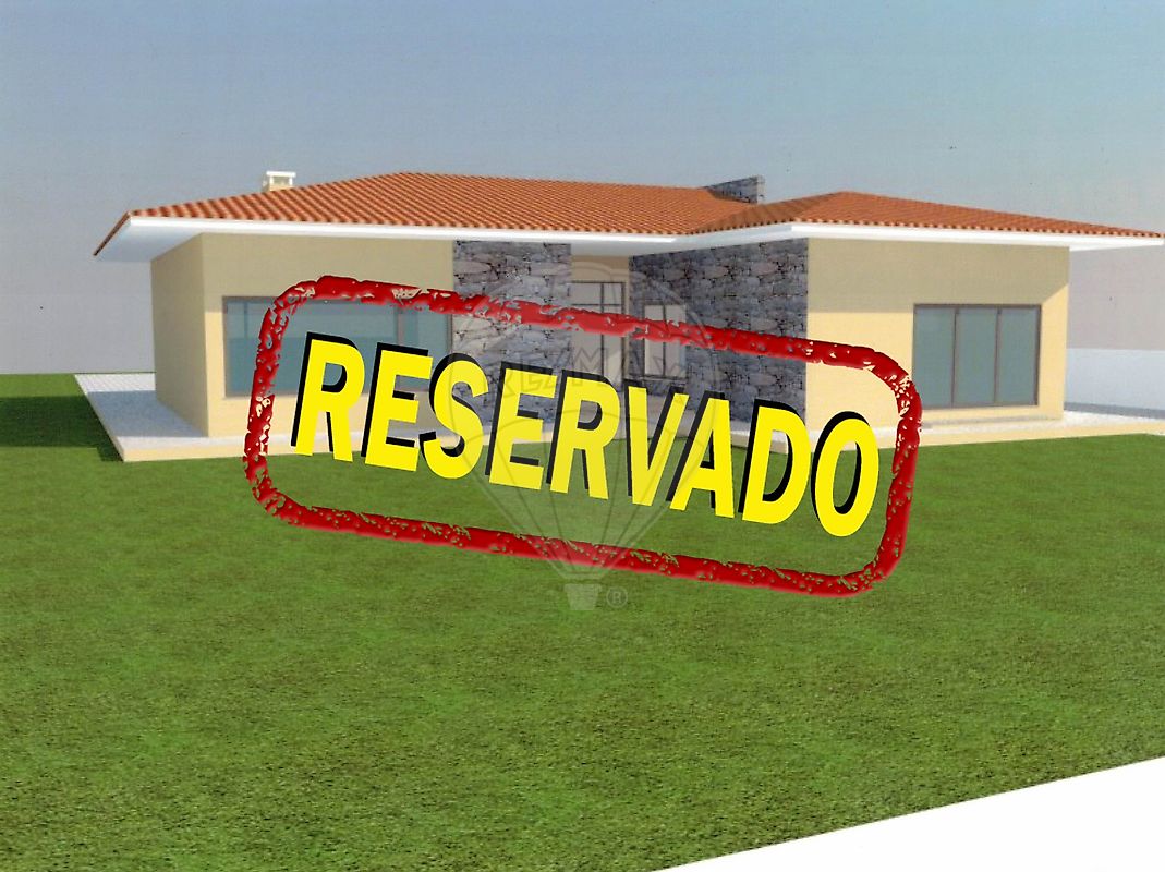 Moradia T4 para venda
