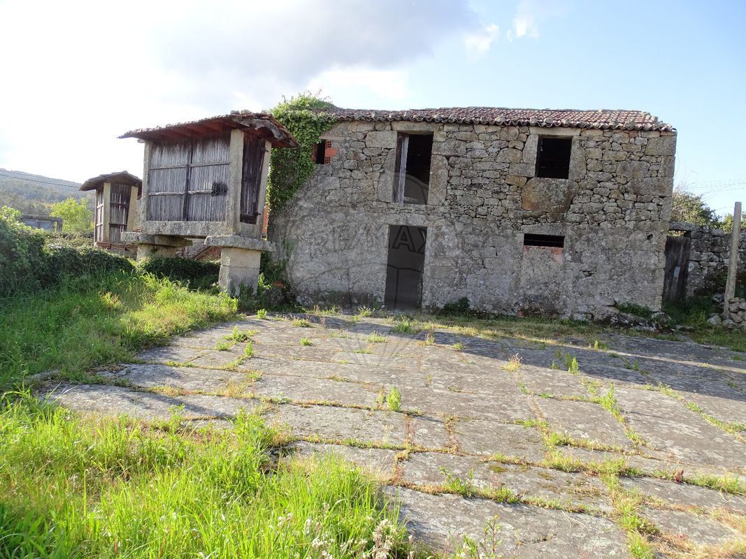 Moradia T0 para venda