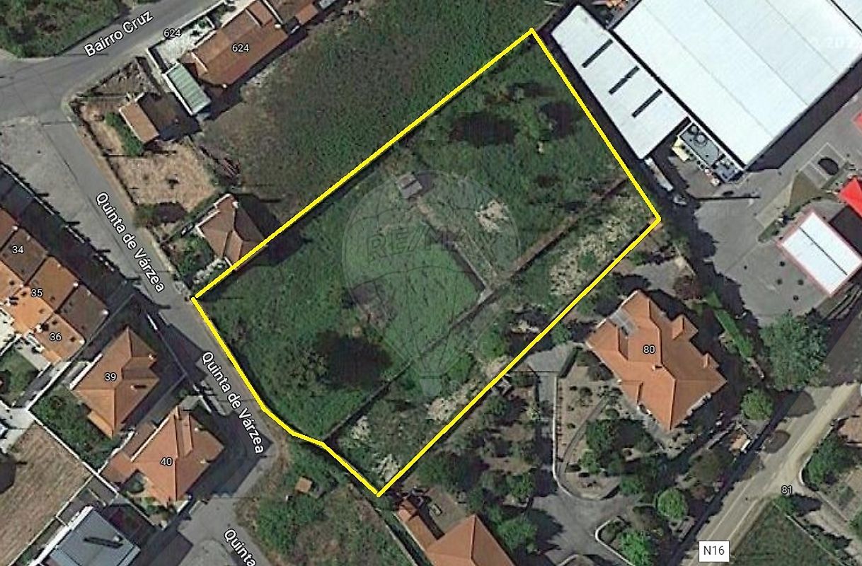 Land for sale in São Pedro do Sul, Portugal — €250,000