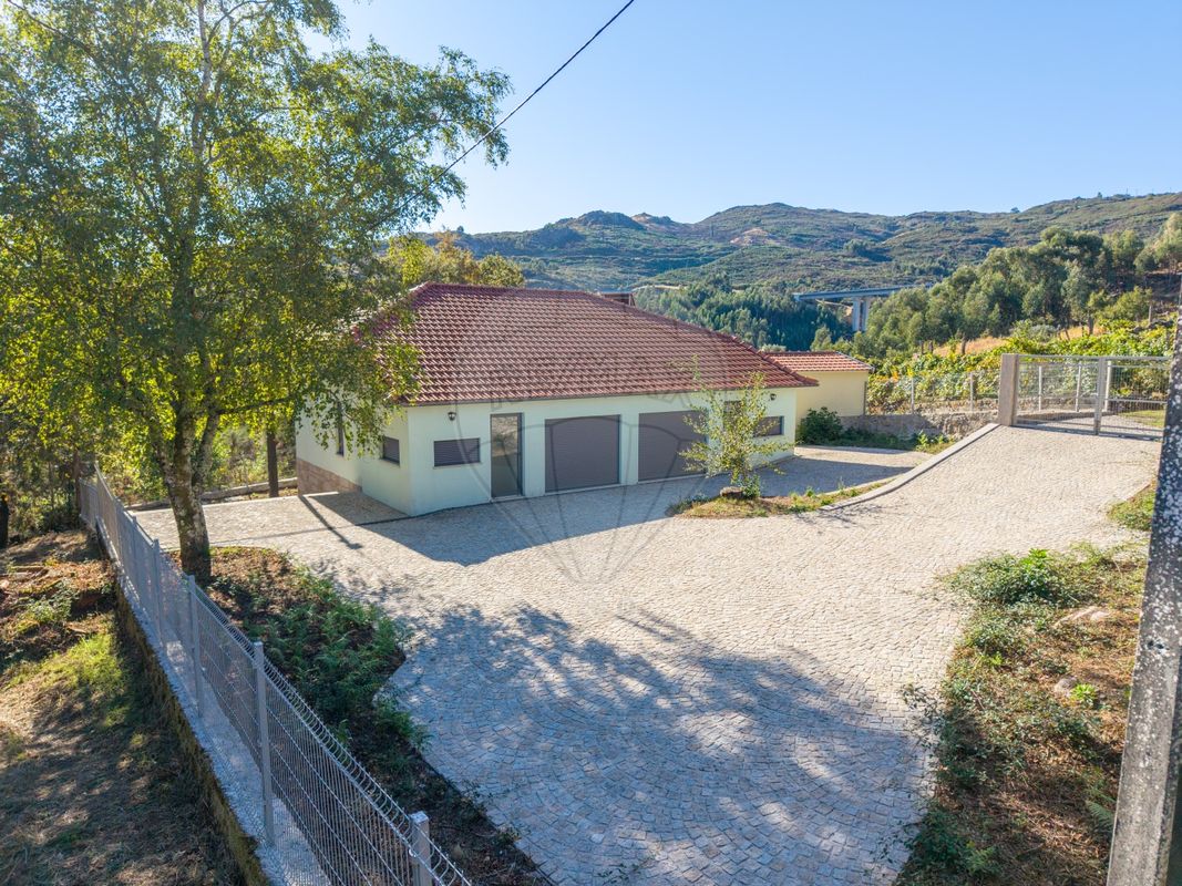 Moradia T3 para venda