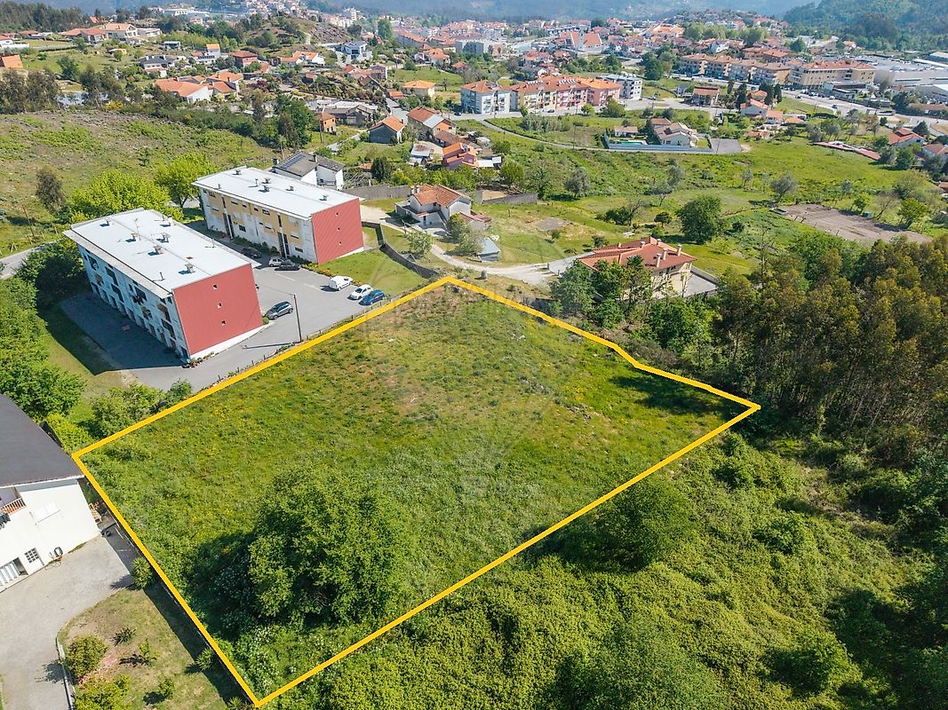 Terreno - Oliveira de Frades, Souto de Lafões e Sejães, Oliveira de Frades, Viseu