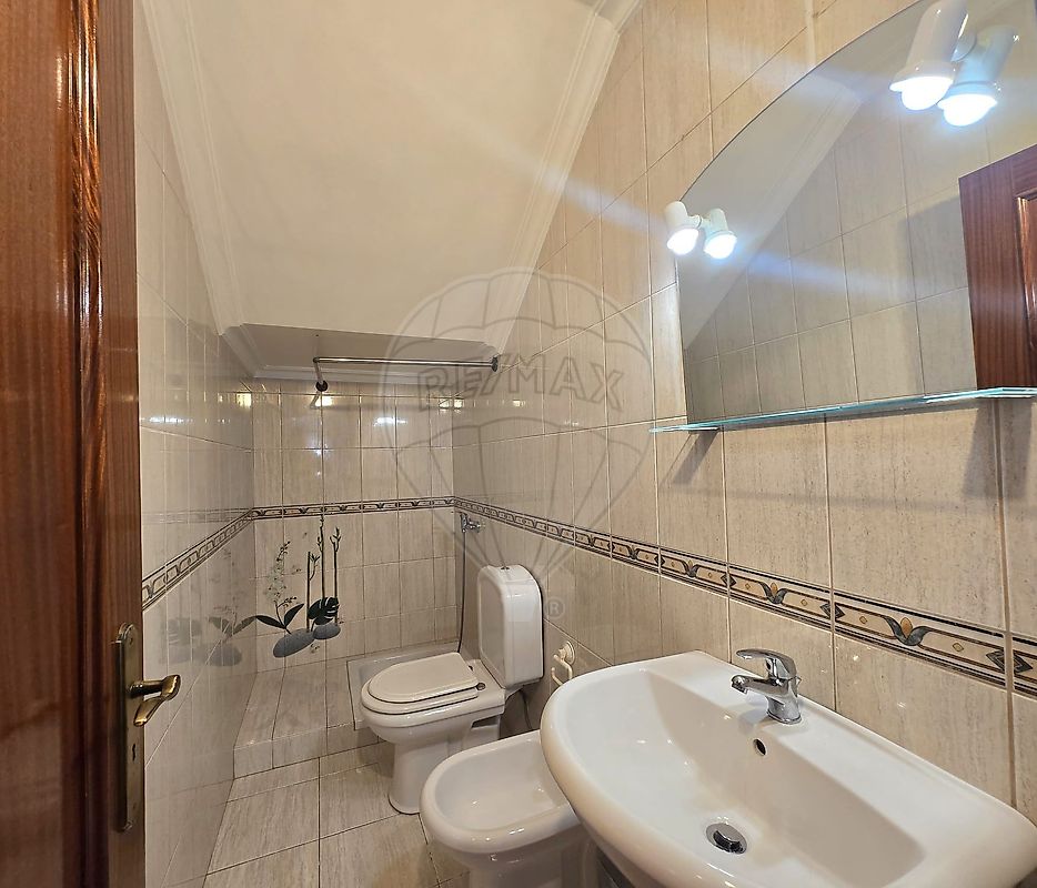 Apartamento T2 à venda em Campo de Besteiros, Tondela — foto 9