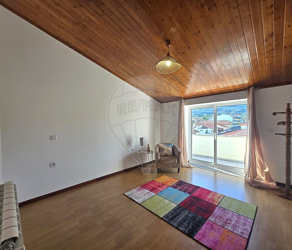 Apartamento T2 à venda em Campo de Besteiros, Tondela — foto 16