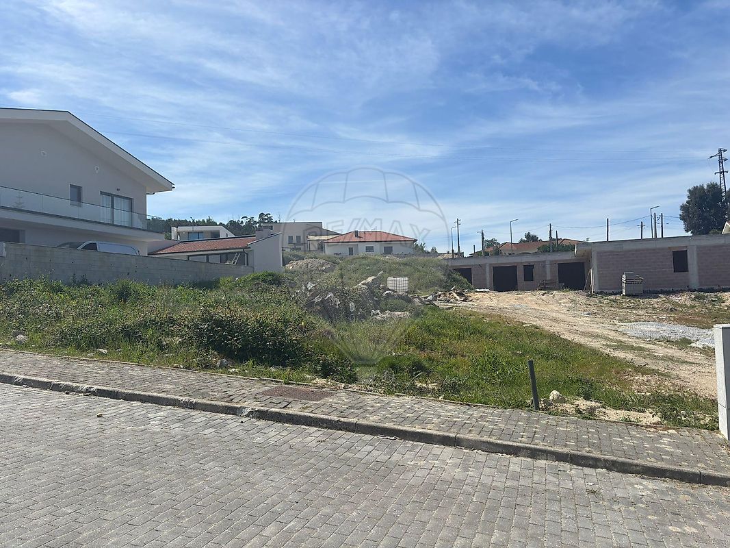 Terreno - Oliveira de Frades, Souto de Lafões e Sejães, Oliveira de Frades, Viseu