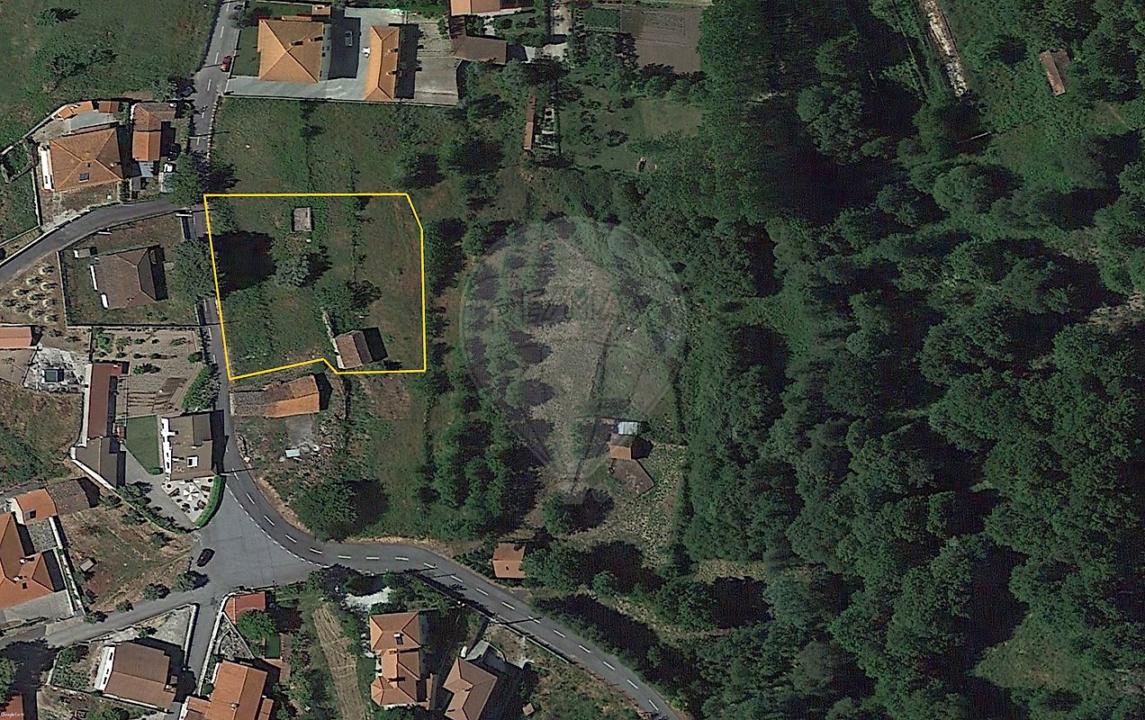 Terreno - Couto de Baixo e Couto de Cima, Viseu, Viseu