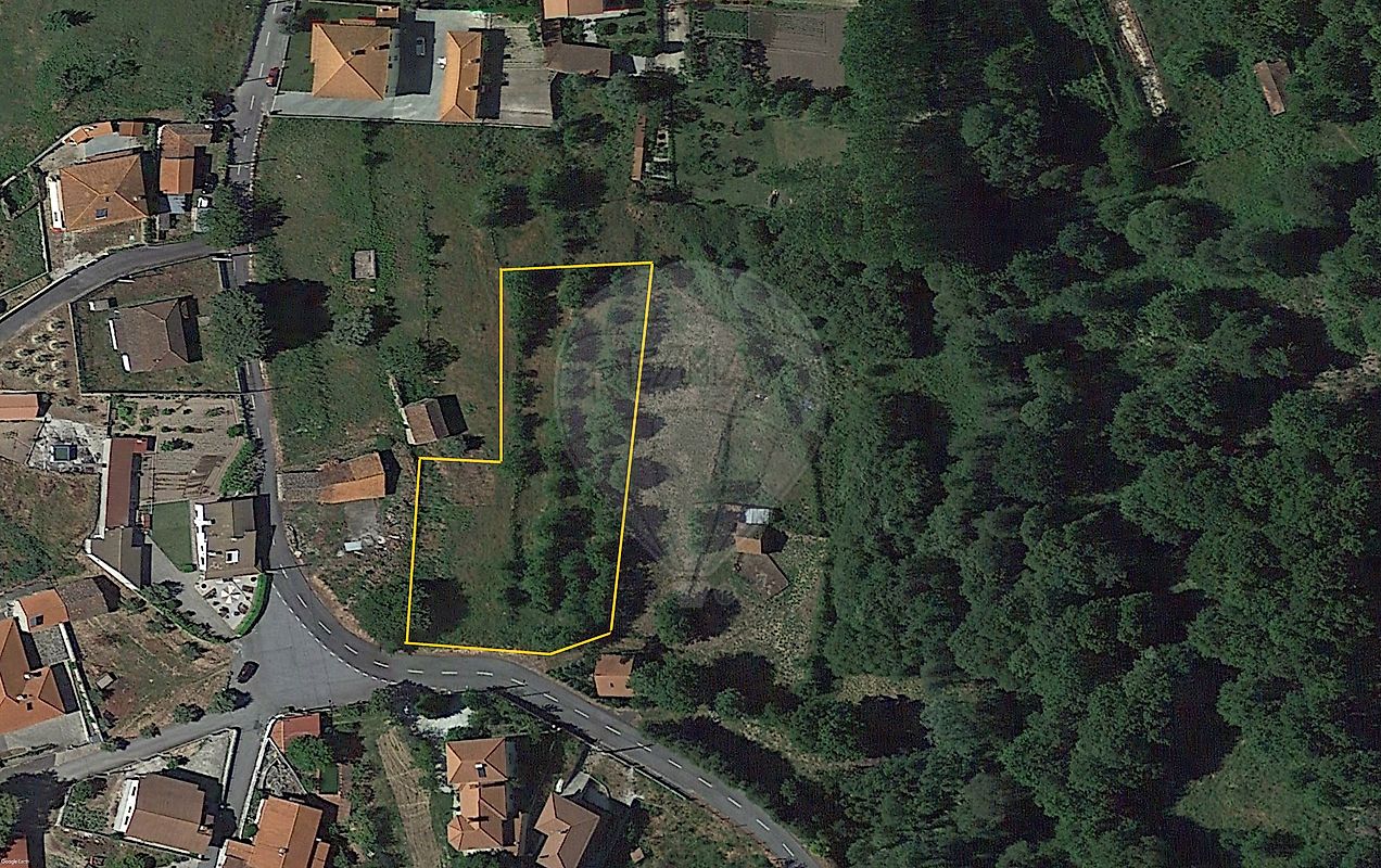 Terreno - Couto de Baixo e Couto de Cima, Viseu, Viseu