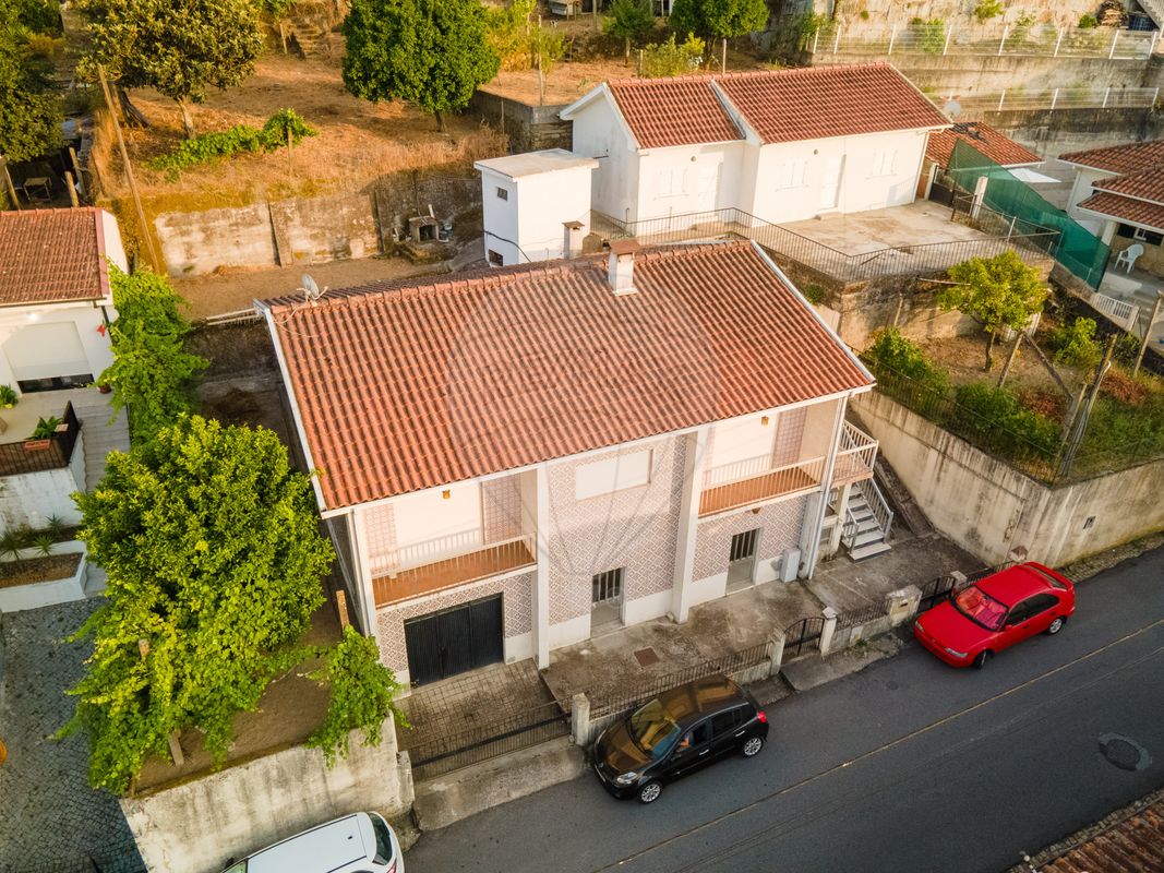 Moradia T5 para venda