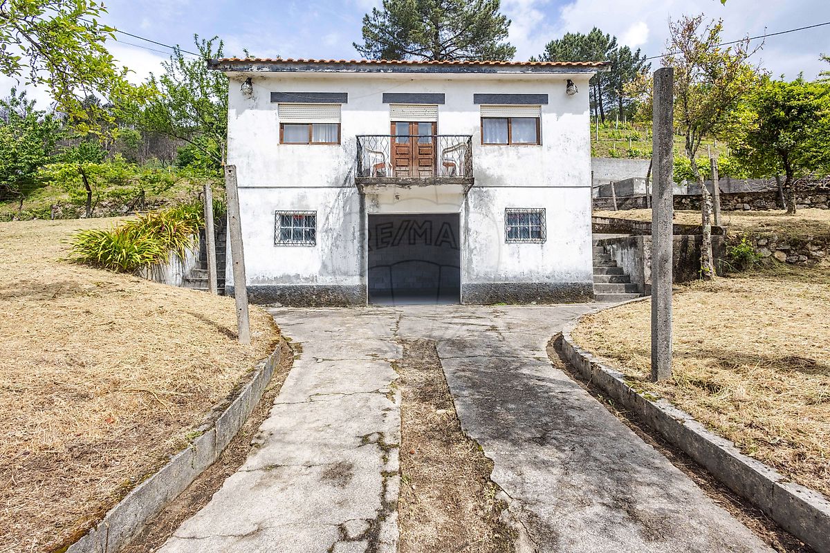 Moradia - Campelo e Ovil, Baião, Porto