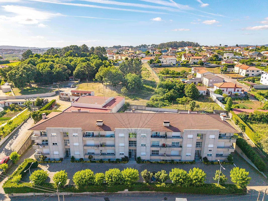 Apartamento - Figueiró (Santiago e Santa Cristina), Amarante, Porto