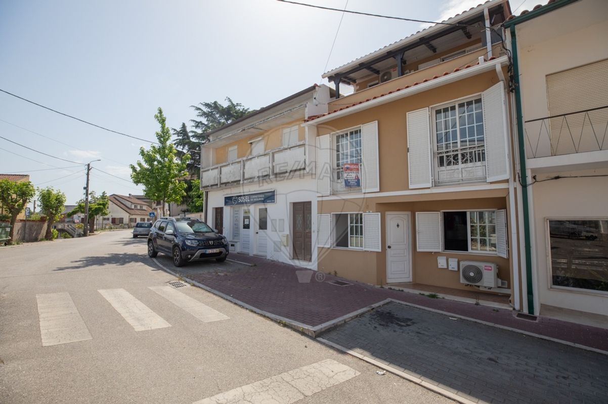 Moradia T2 para venda