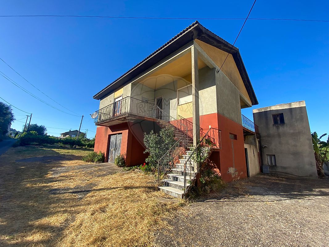 Moradia T3 à venda em Miranda do Corvo