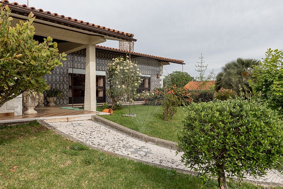 Moradia T3 à venda em Anadia