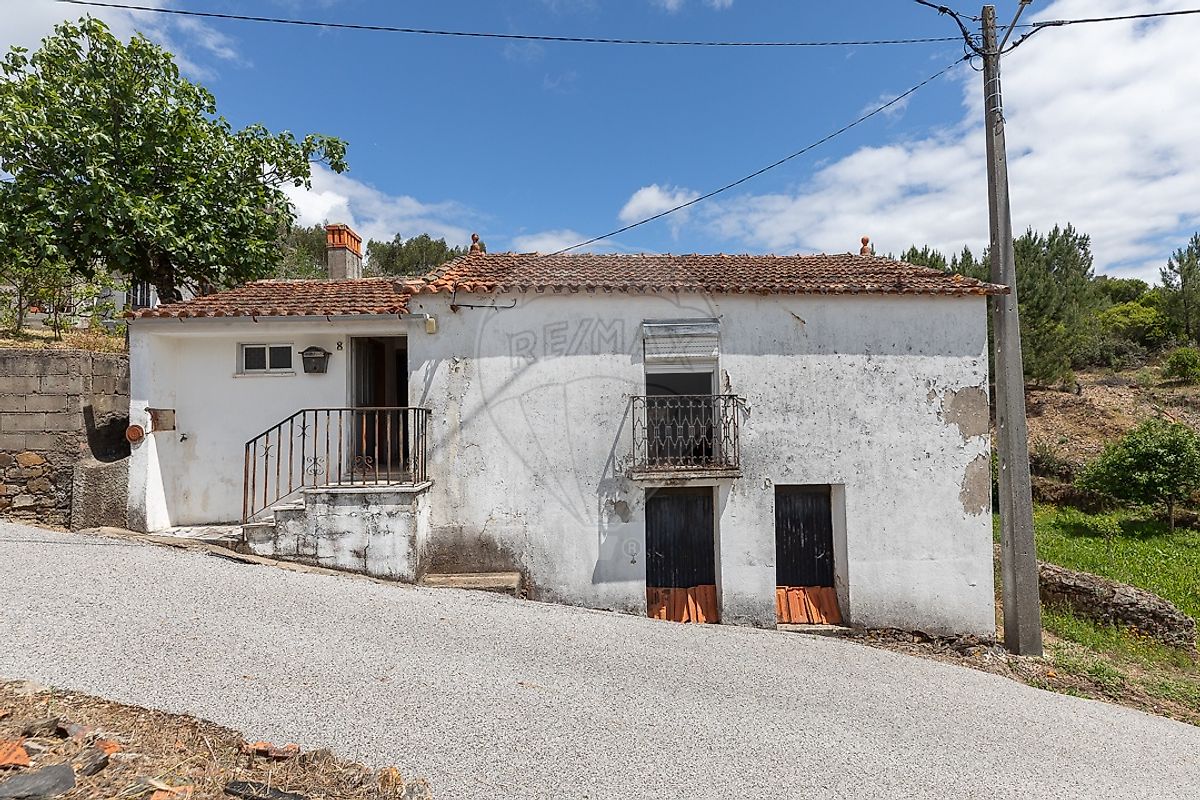 Moradia - Pessegueiro, Pampilhosa da Serra, Coimbra