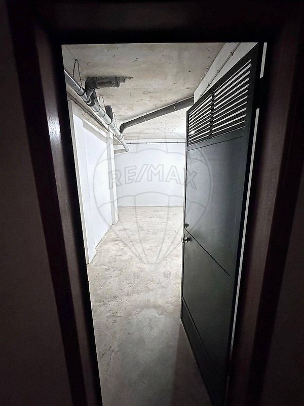 Armazém - Arcos e Mogofores, Anadia, Aveiro