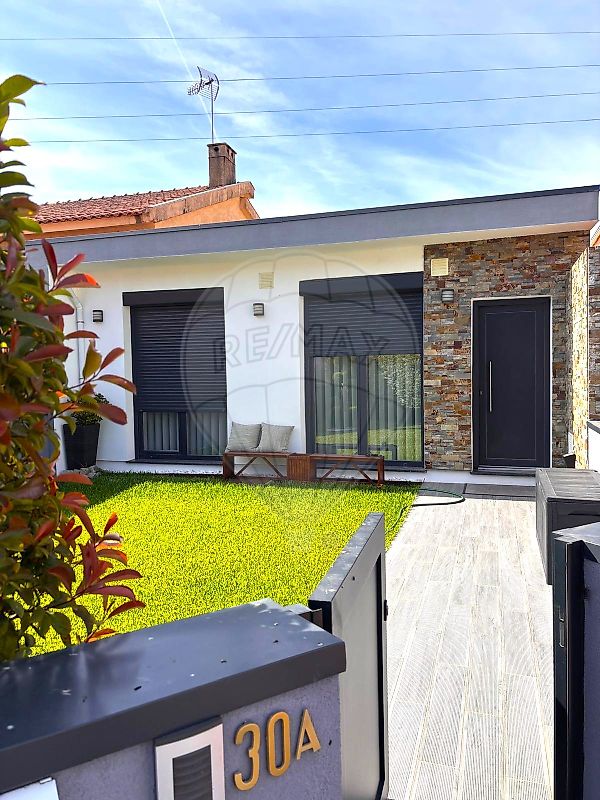 Apartamento T3 à venda em Oliveira do Bairro