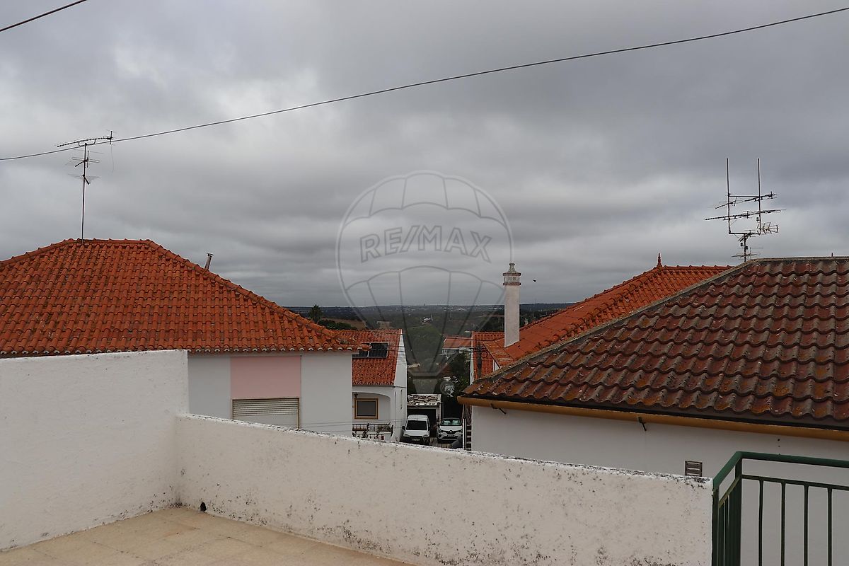 listing 124971042-45 picture-0