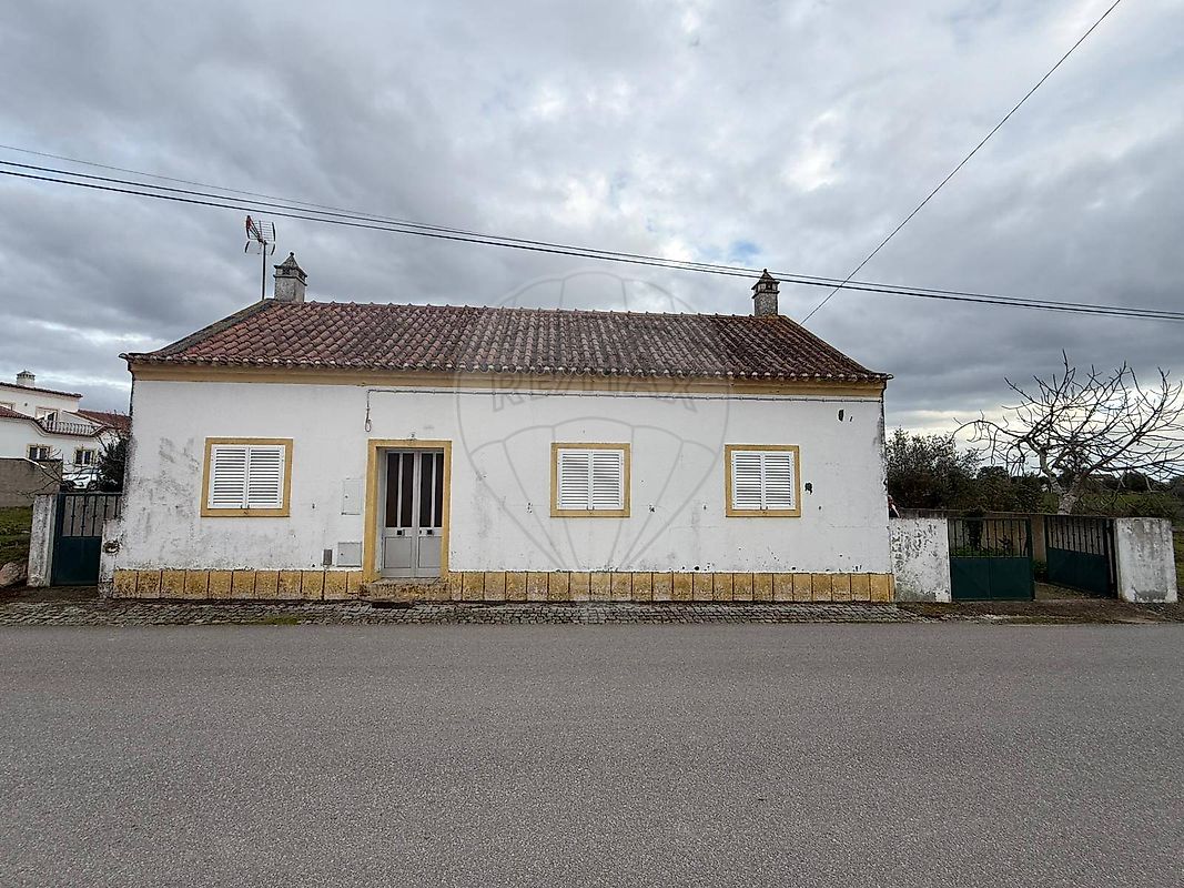 Moradia - Foros de Vale de Figueira, Montemor-o-Novo, Évora