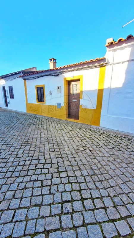 Moradia T2 para venda