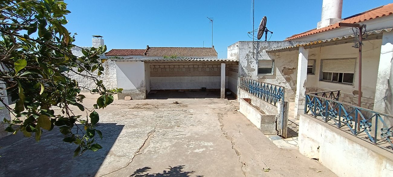 Moradia T4 para venda