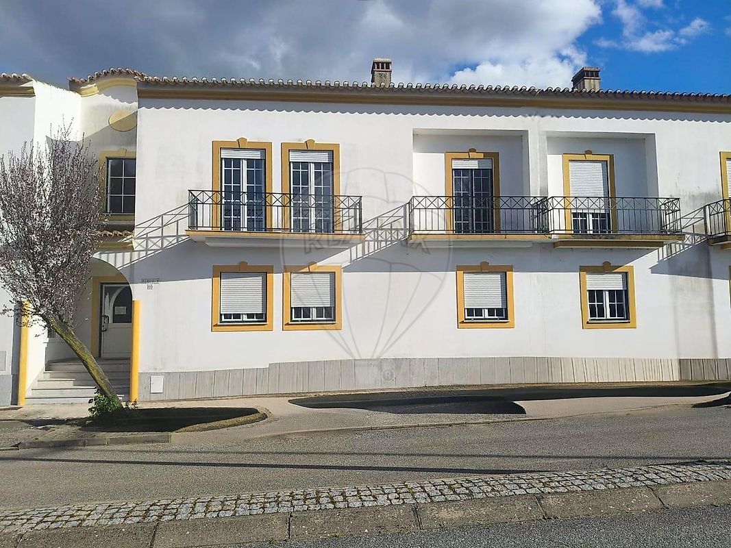Apartamento T3 à venda em Cuba