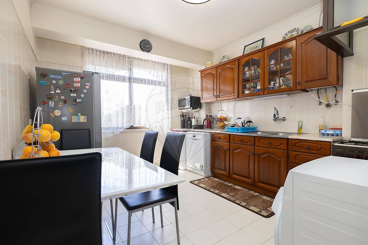 listing 124991017-132 picture-0